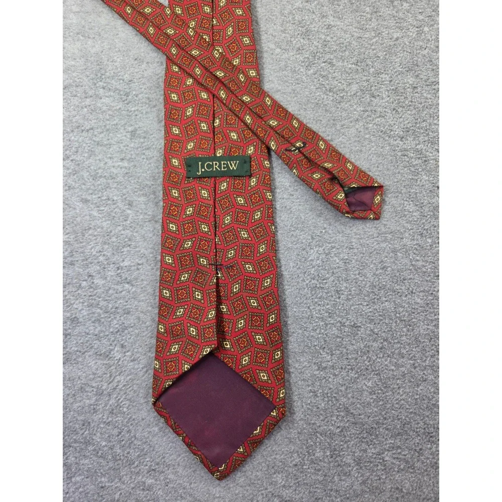 Vintage 90s J.Crew Silk Tie Red Geometric Medallion Y2K Business Casual 3.25